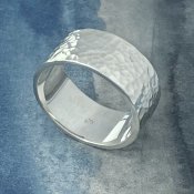 Bred hamrad ring 1,1 cm