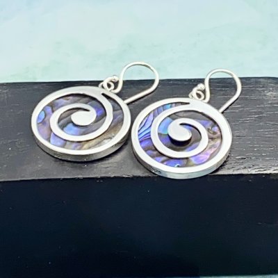 Silverörhängen, Spiral 