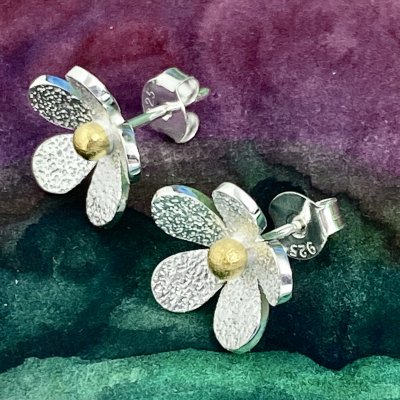 Silverörhängen, Blomma med guld