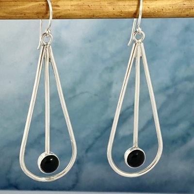 Silverörhängen, Onyx