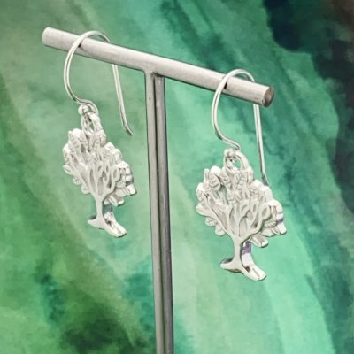 Silverörhängen, Livets träd