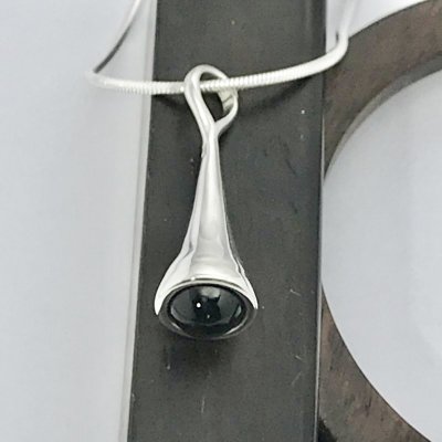 Silverhalsband med Onyx