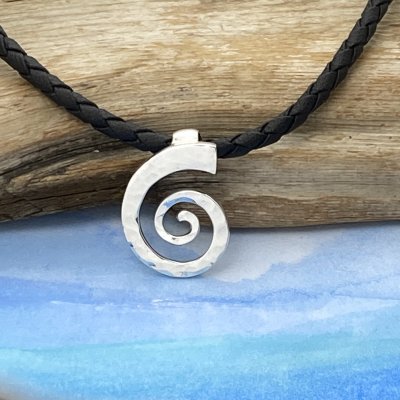 Silverhalsband, Spiral 