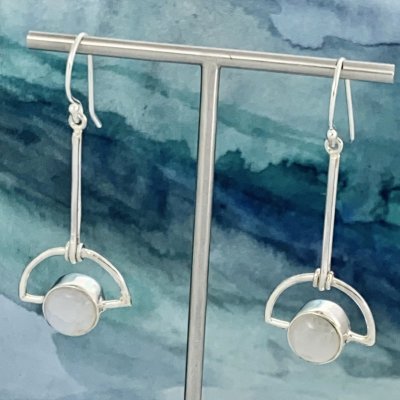 Silverörhängen, Månsten 