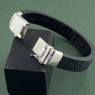 Silver och läderarmband