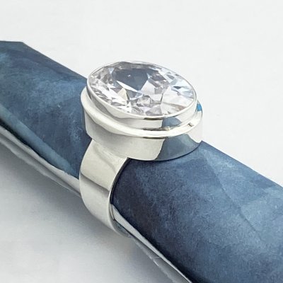 Ställbar silverring, Zircon 