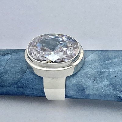 Ställbar silverring, Zircon 