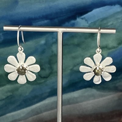 Silverörhängen, Blomma