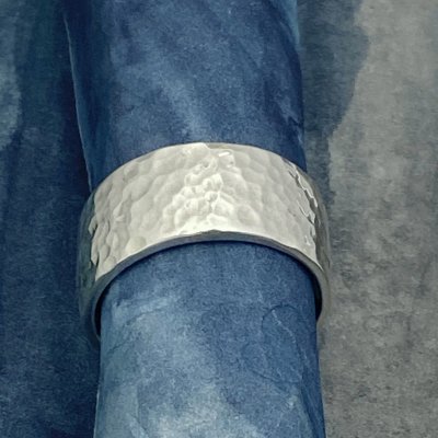 Bred, Hamrad Silverring 