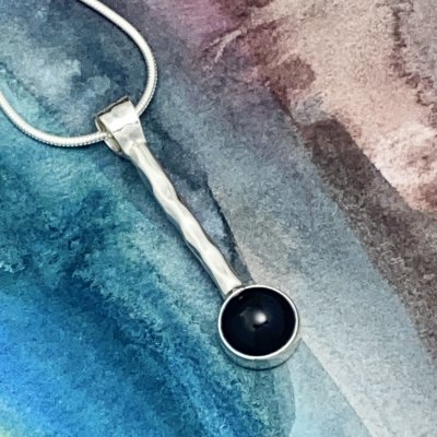 Silverhalsband, Onyx