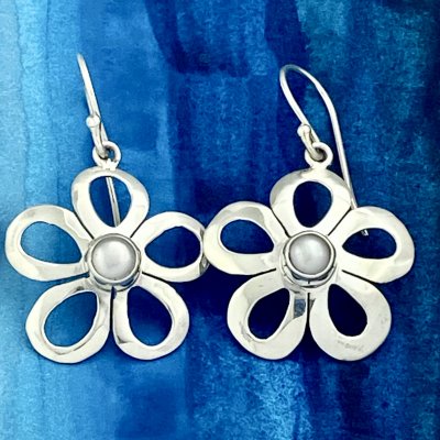 Silverörhängen, Blomma