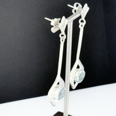 Silverörhängen, Blå Zircon