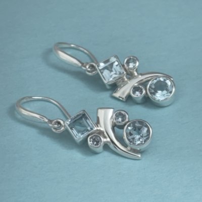 Silverörhängen blå Zircon