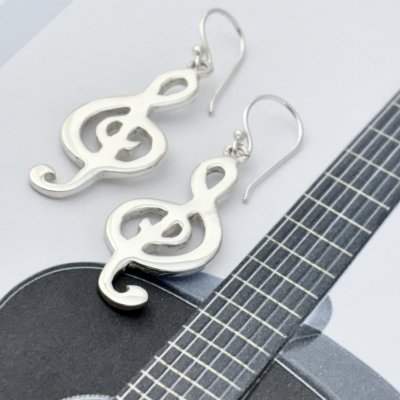 Silverörhängen G-Klav musik silver