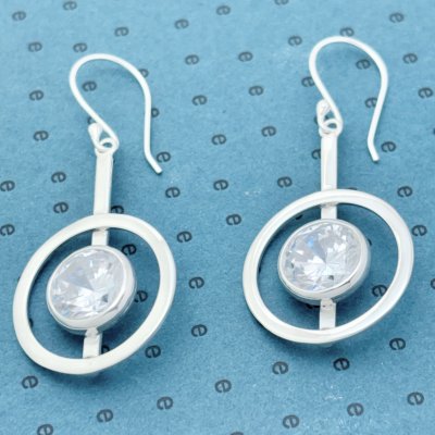 Örhängen, Vit Zircon 