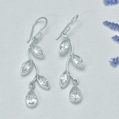 Silverörhängen Zircon vit