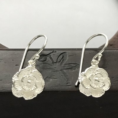 Örhängen små rosor