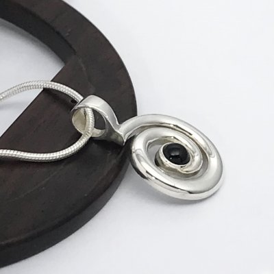 Halsband med Onyx