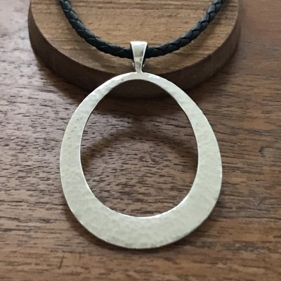 Halsband