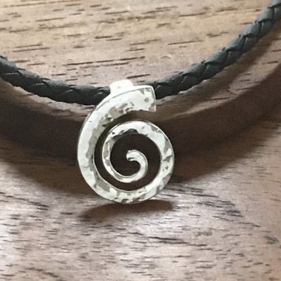 Halsband liten spiral